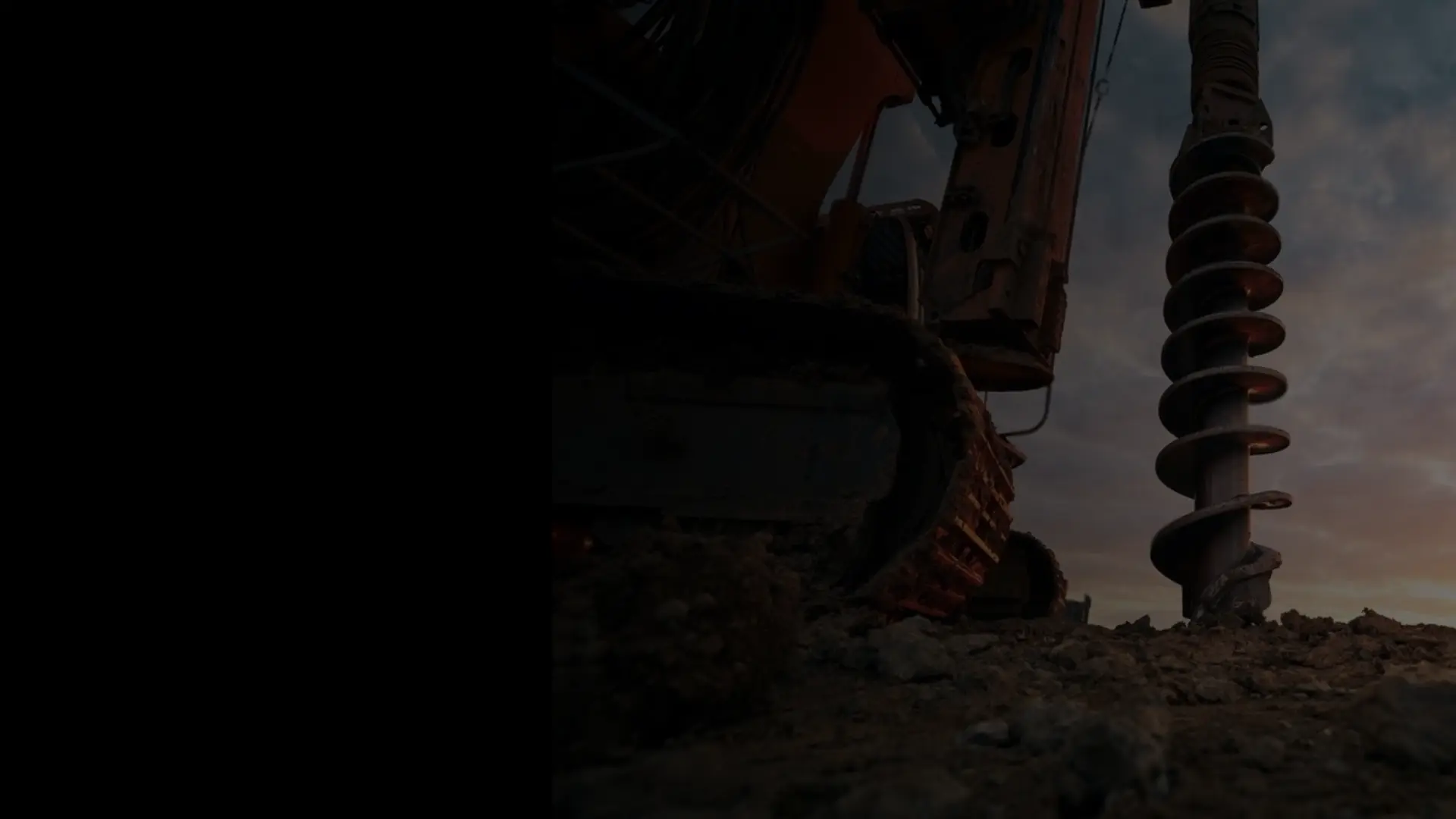 Equipamento de Estaca Hélice Contínua Monitorada da ACTOP GEO em operação